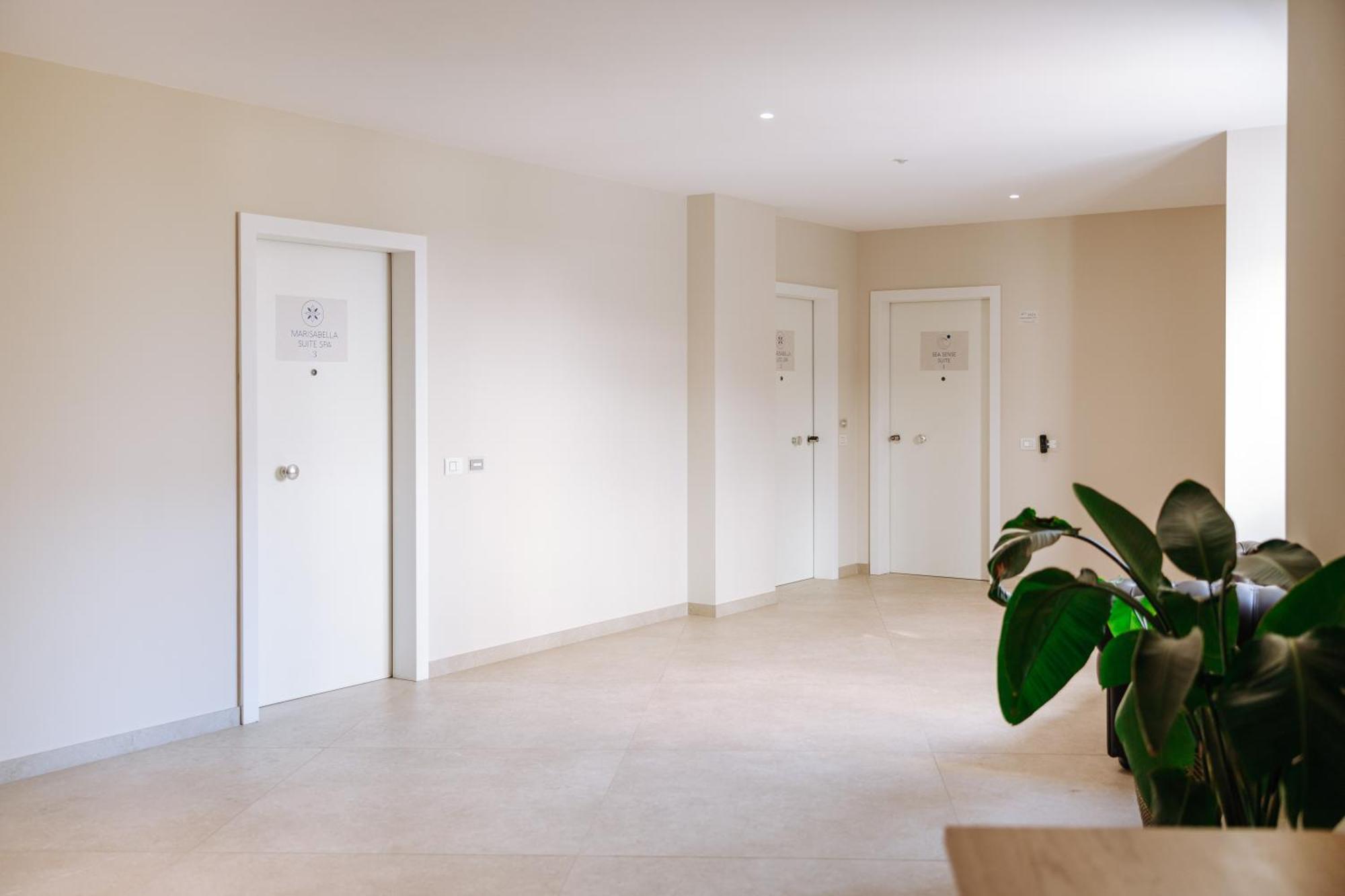 Sea Sense Suite 1 Бари Экстерьер фото